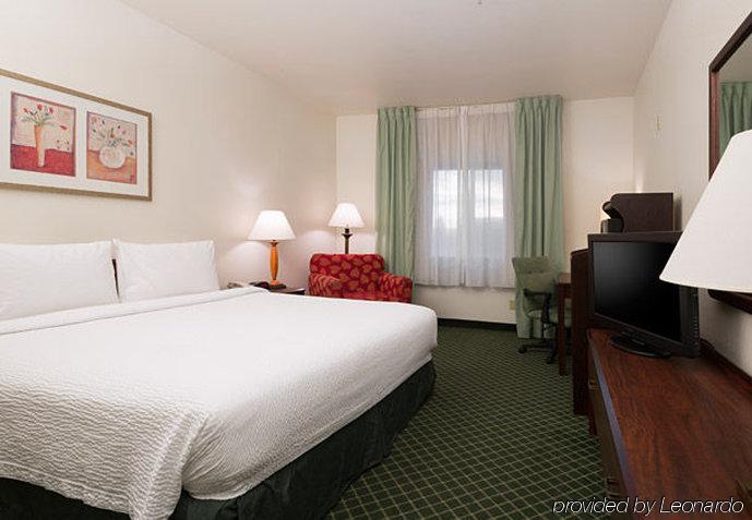 Fairfield Inn By Marriott Tracy Exterior photo