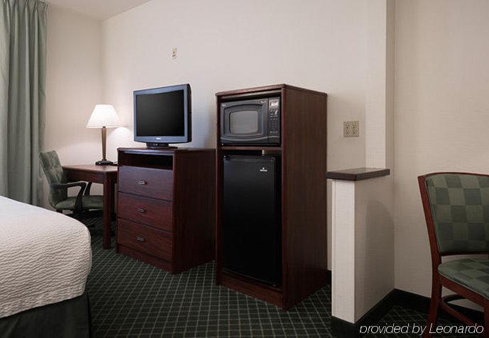 Fairfield Inn By Marriott Tracy Exterior photo