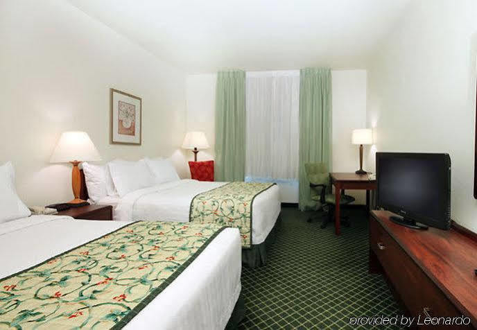 Fairfield Inn By Marriott Tracy Exterior photo